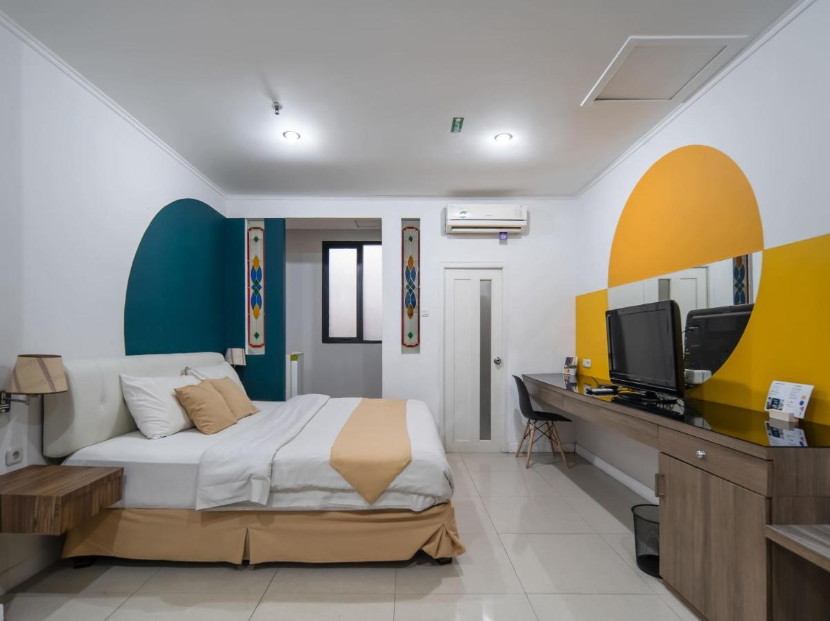 Cove Taman Aparthotel Jakarta Exterior photo